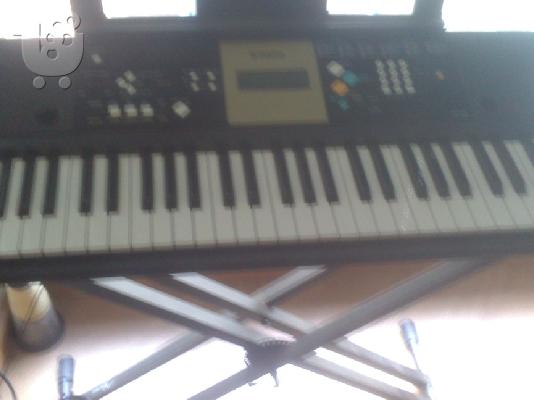 PoulaTo: YAMAHA YPT 220 61 PLHKTRA