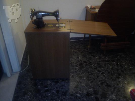 Πωλείται ραπτομηχανή IDEAL ηλεκτρική και χειροκίνητη, σε άριστη κατάσταση...