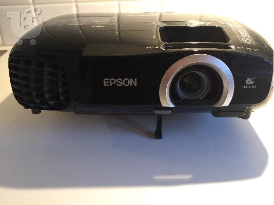 PoulaTo: Projector Epson