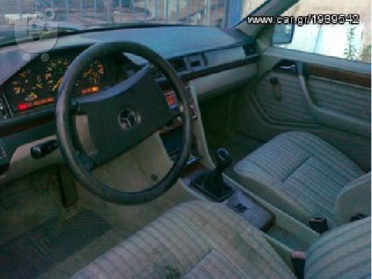 MERCEDES E 200 