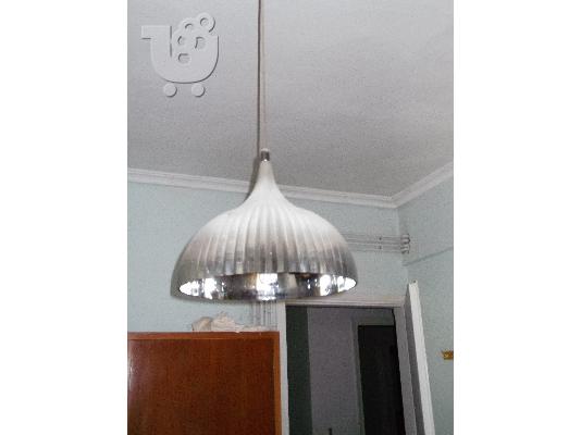 PoulaTo: Πωλείται φωτιστικό σε μοντέρνο σχέδιο