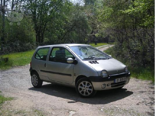 PoulaTo: RENAULT TWINGO '01