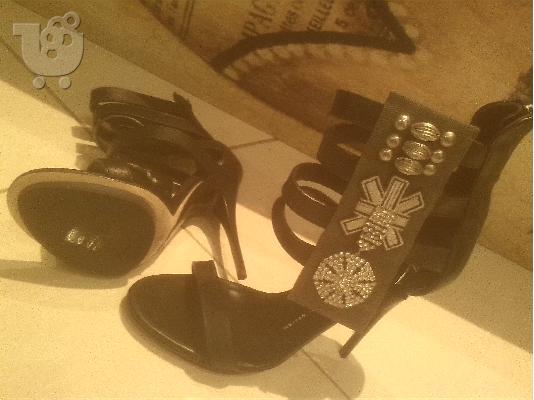 PoulaTo: Giuseppe Zanotti