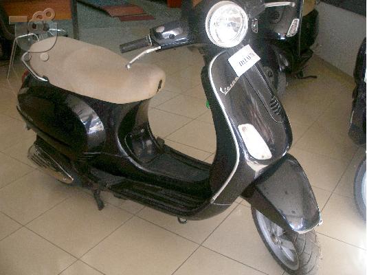 PIAGGIO Vespa LX 150 €3 