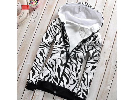 PoulaTo: Hoodie Black/White Print Jacket Size Small