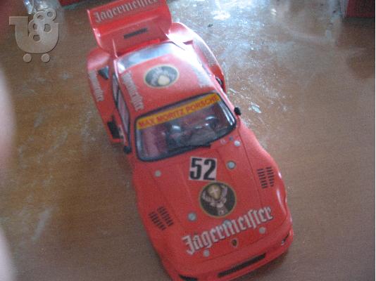 PoulaTo: 1/32 REVELL PORSHE 935 RED JAGERMAISTER