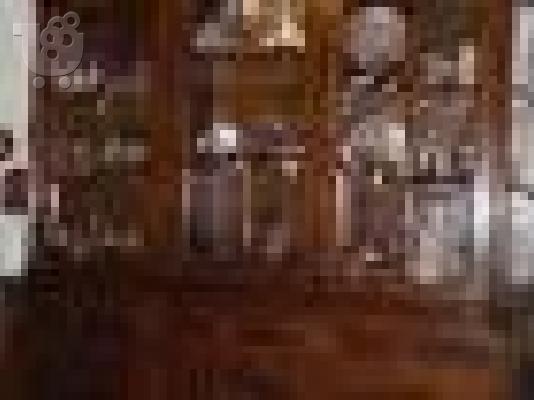 PoulaTo: ΒΙΤΡΙΝΑ αγγλική από ρίζα καρυδιάς,