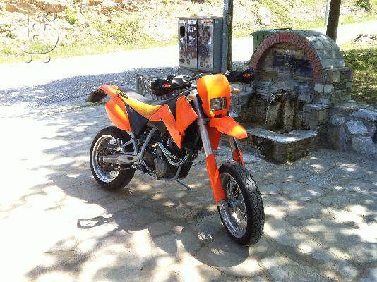 PoulaTo: KTM LC4 640 Supermoto '03