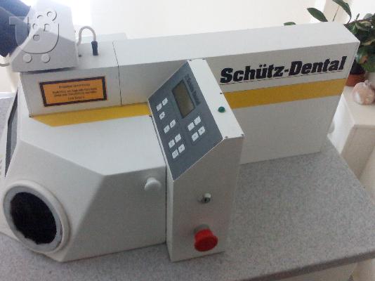 PoulaTo: lazer Schutz/dental