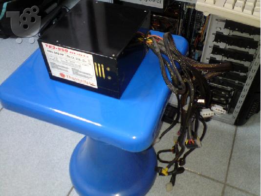 PoulaTo: Thermaltake W0101 TR2 550Watt