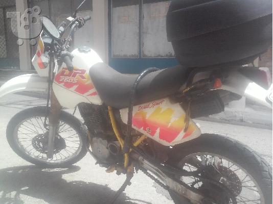 PoulaTo: SUZUKI DR 250 S '93