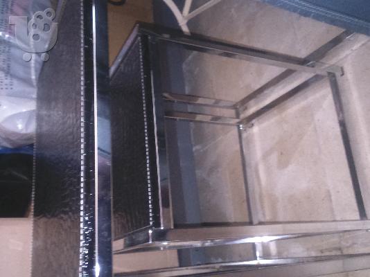PoulaTo: Σετ μοντερνα τραπεζακια 2 χρονων