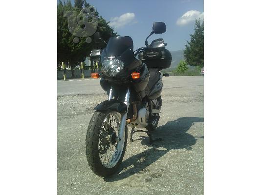 PoulaTo: SUZUKI XF 650 Freewind 35kW '02