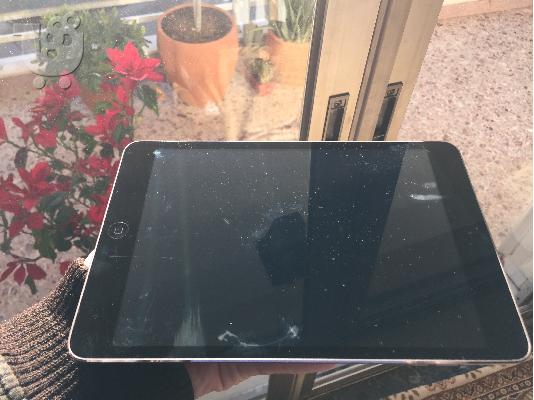 PoulaTo: iPad  mini
