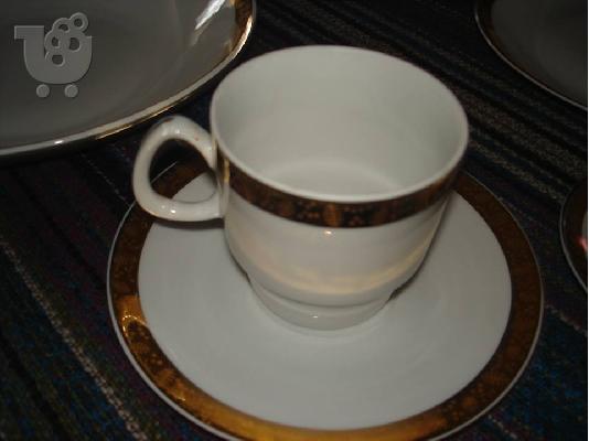 Πλήρες λευκό σερβίτσιο (FINE BOHEMIAN CHINA CZECHOSLOVAKIA)