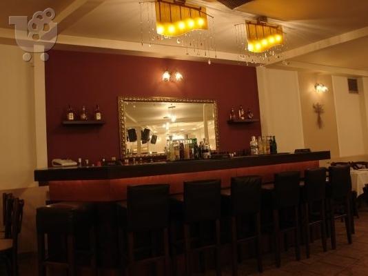 PoulaTo: Ξυλινο Bar - 7-μετρων, με ενσωματωμενο κρυφο φωτισμο..