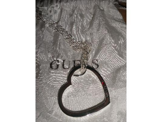Κολιέ καρδιά GUESS
