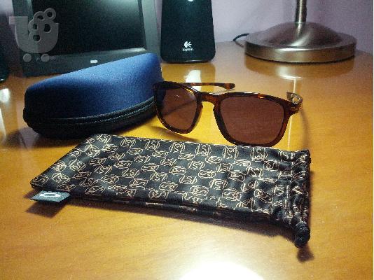 Πωλούνται αυθεντικά γυαλιά Oakley