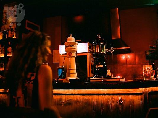PoulaTo: Μπυραρία 8 ετών