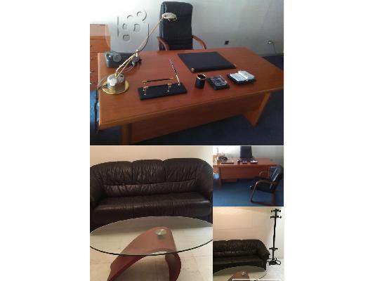 ΣΕΤ επίπλων γραφείου από επαγγελματικό χώρο
