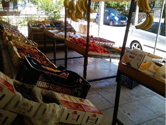 Πωλειτε κρεοπωλειο - οπωροπωλειο λογω συνταξιοδοτησης...
