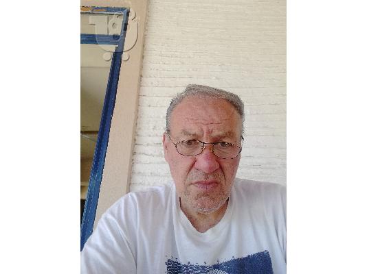 PoulaTo: Ιδιαίτερα μαθήματα σε μαθητές δημοτικού και γυμνασίου