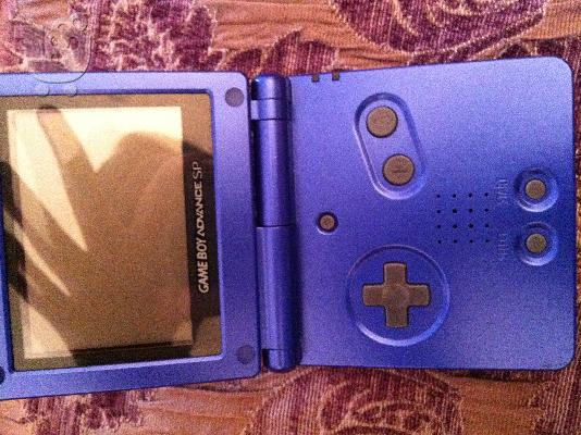 PoulaTo: game boy