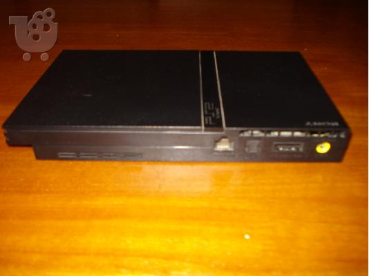 Πωλείται μεταχειρισμενο Playstation 2 με τρια παιχνιδια και τιμονιερα...