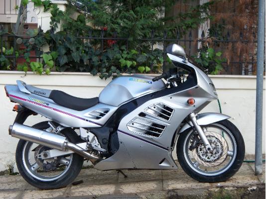 PoulaTo: SUZUKI RF 900 R/RS 2 '97