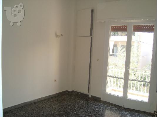 PoulaTo: Τριάρι στα Άνω Ιλίσια