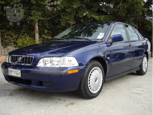 PoulaTo: Volvo S40 '03