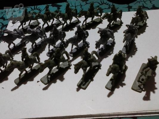 PoulaTo: 1/72 HAT+REVELL 20 GERMAN ΙΠΠΙΚΟ ΧΩΡΙΣ ΚΟΥΤΙ