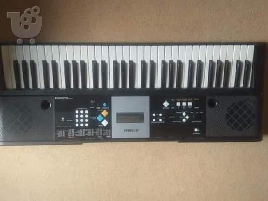YAMAHA DIGITAL KEYBOARD PSR-E223 YPT-220