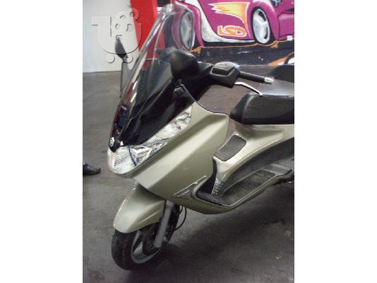 PIAGGIO X8 200 