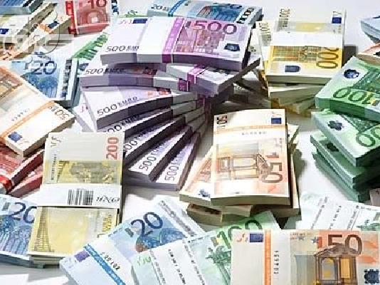 Παρέχει βραχυπρόθεσμα, μεσοπρόθεσμα και μακροπρόθεσμα δάνεια...