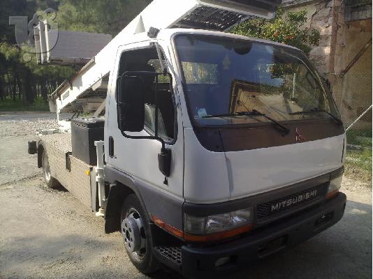 PoulaTo: mitsubishi canter 3.5tonous 2001 Bocker30/5m