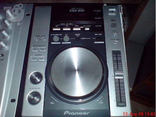 2x pioneer cdj200 + mikths numark dm3050