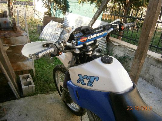 YAMAHA XT 600 