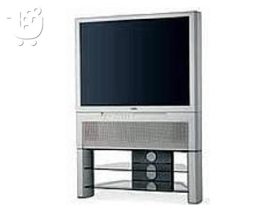 PoulaTo: megali tv se mikri timi....!!!!