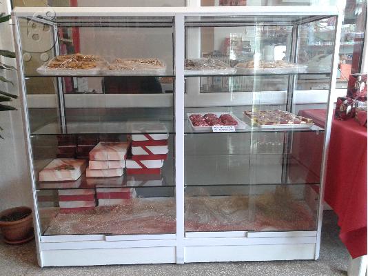 Ράφια,ψωμιέρα,ψυγείο αλλαντικών,καταψύκτης,πινακίδες και πολλά άλλα!!...