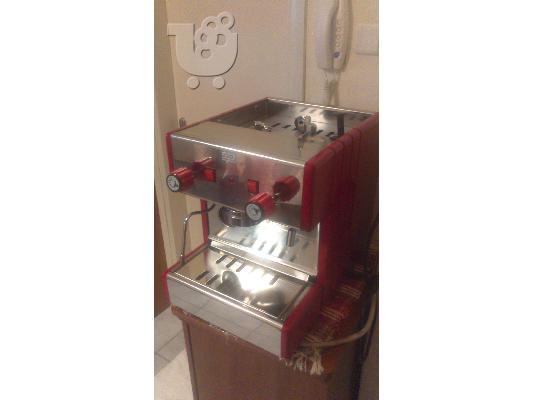ΜΟΝΗ ΕΠΑΓΓΕΛΜΑΤΙΚΗ ΜΗΧΑΝΗ espresso