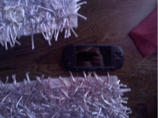 PoulaTo: sony psp tsiparismeno 2gb kai 5 paixnidia mono 60€