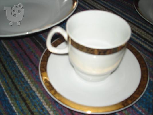 Πλήρες λευκό σερβίτσιο (FINE BOHEMIAN CHINA CZECHOSLOVAKIA)