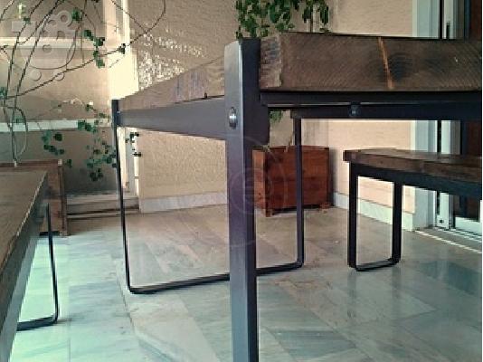 PoulaTo: τραπεζι παγκοι