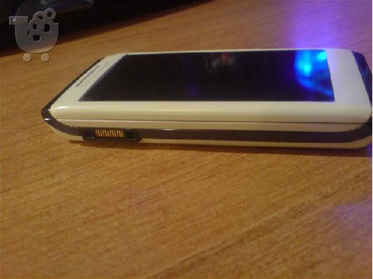 SONY ERICSSON AINO white