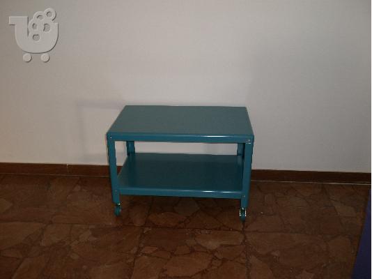 Πωλείται Τραπεζάκι από Ikea.
