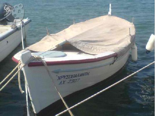 PoulaTo: βαρκα ξυλινη Μποτης 5μ