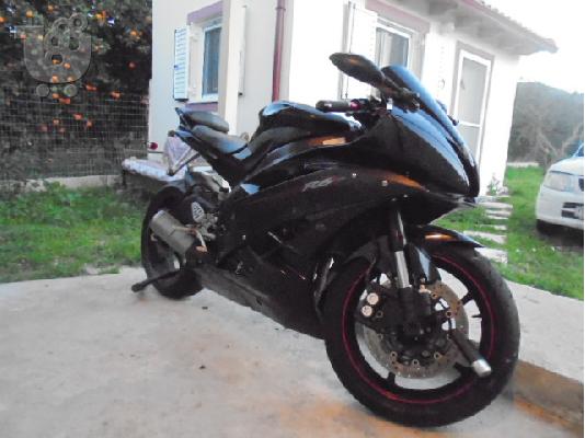 YAMAHA YZF-R6 