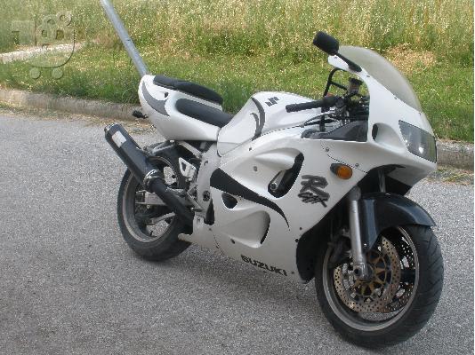 SUZUKI GSX-R 600 