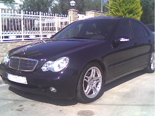 PoulaTo: MERCEDES C 200 '04